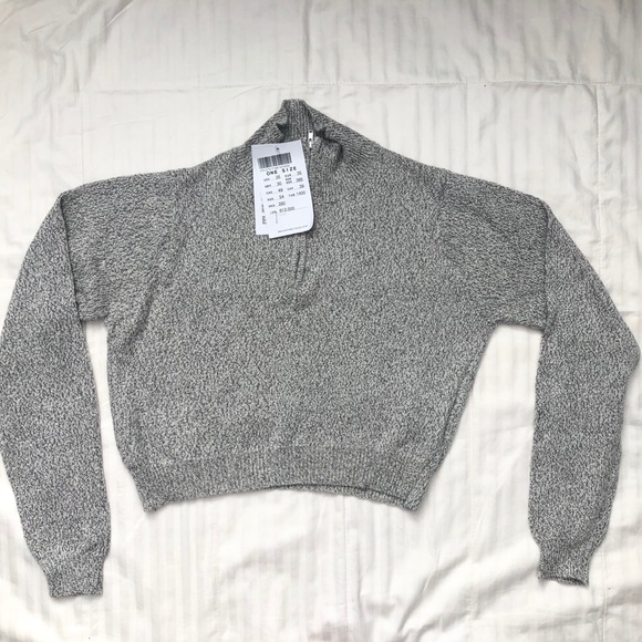 SOLD Brandy Melville Grey Novella Sweater - Picture 1 of 12
